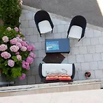 Mira Apartman *