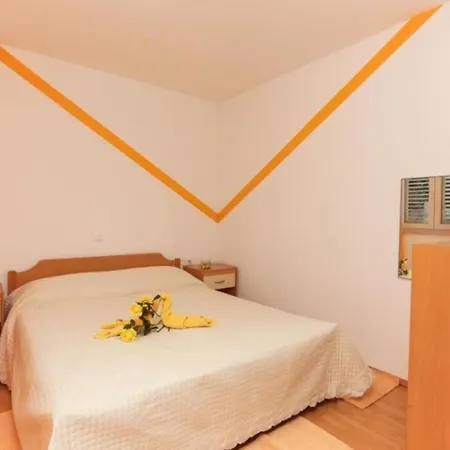 Mira Apartment *